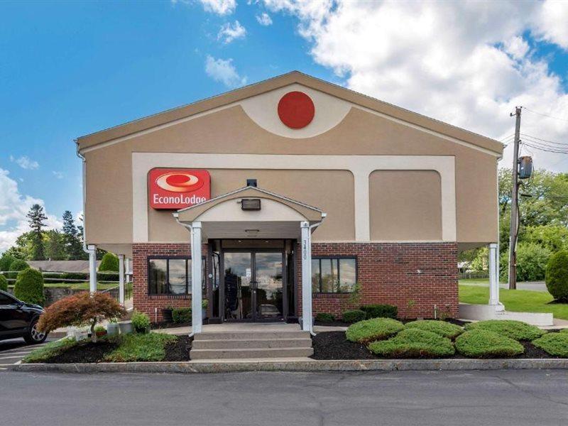 Econo Lodge DeWitt I-90 Buitenkant foto