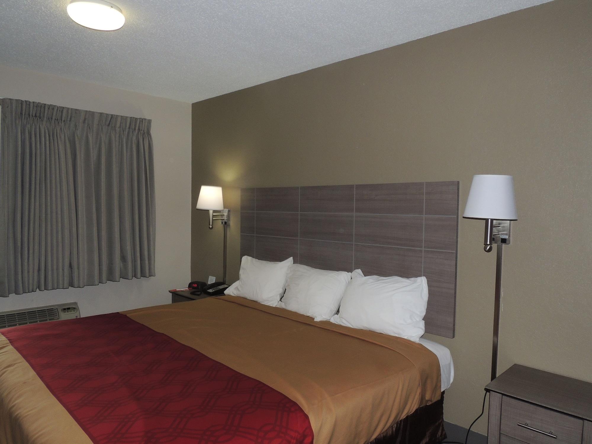 Econo Lodge DeWitt I-90 Buitenkant foto
