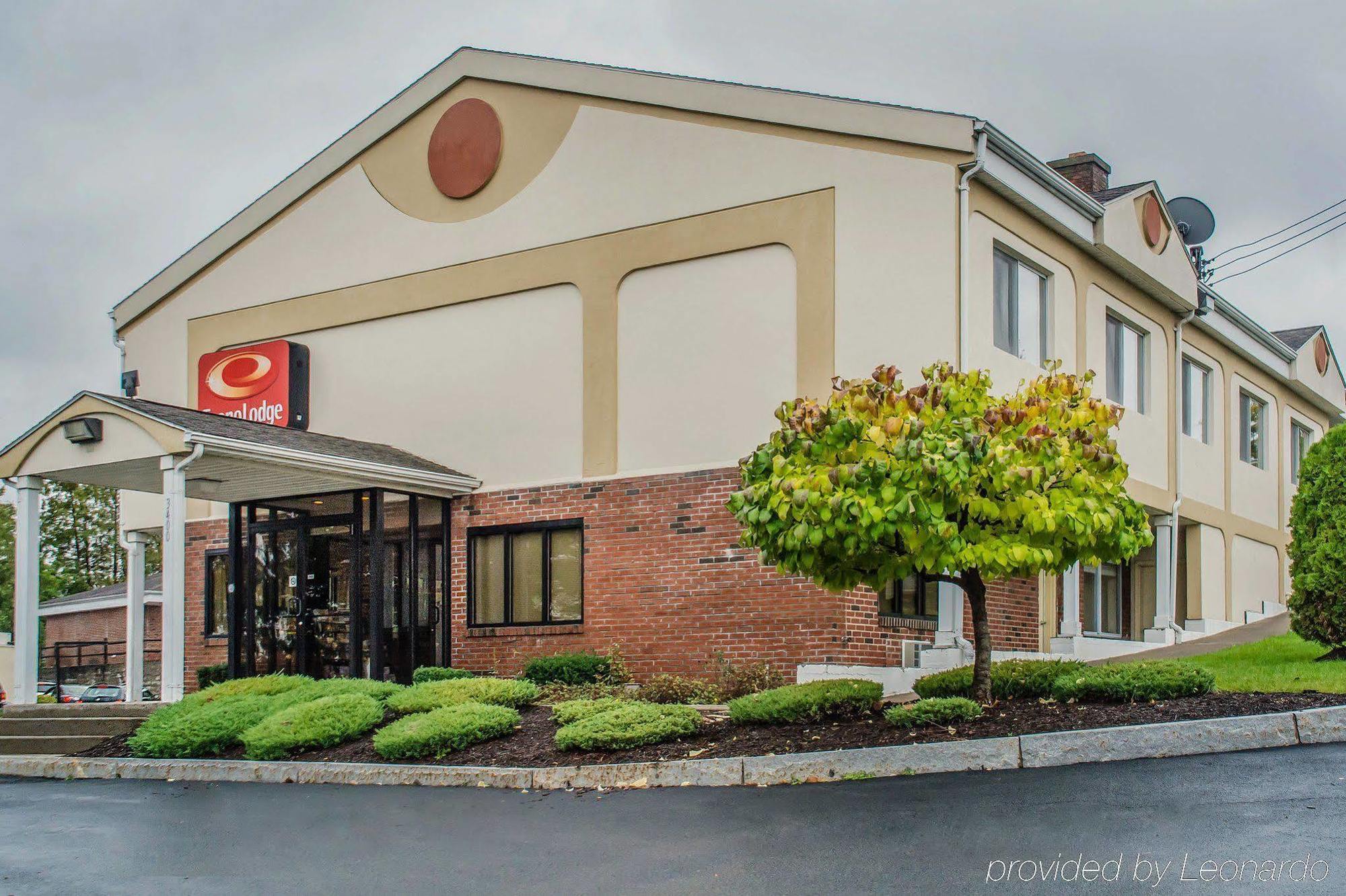 Econo Lodge DeWitt I-90 Buitenkant foto